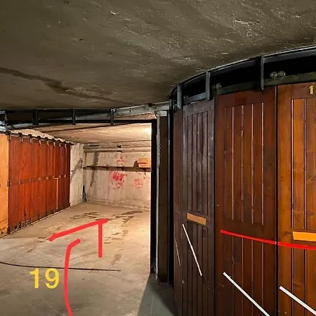 Le Jane : Centre Ville, Garage, Balcon Annecy